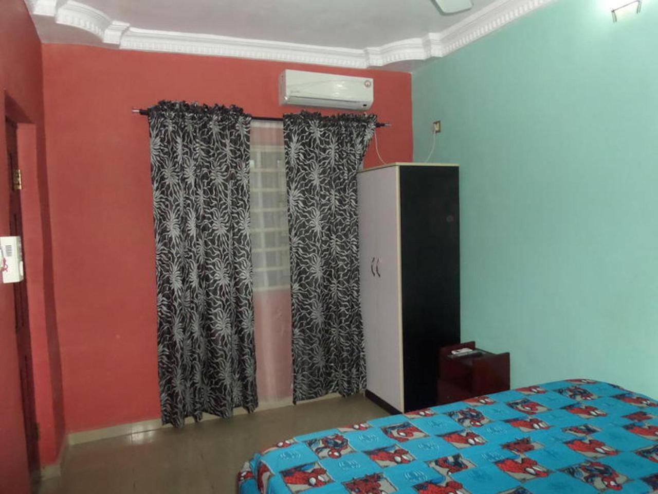 De-Zone Hotel Ikotun Extérieur photo